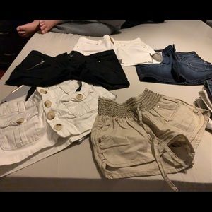 Shorts it’s so small on me